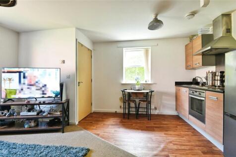 Lounge/Kitchen