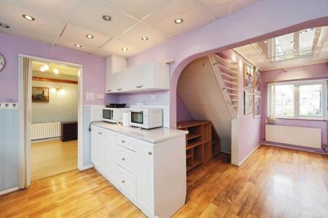 Kitchen/Utility Area