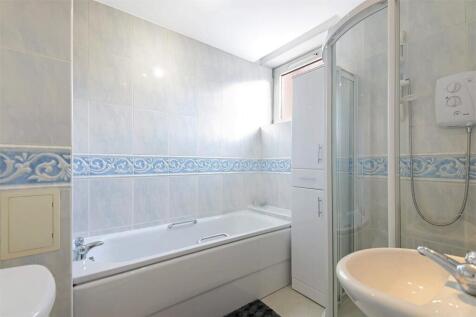 Master Bed Ensuite