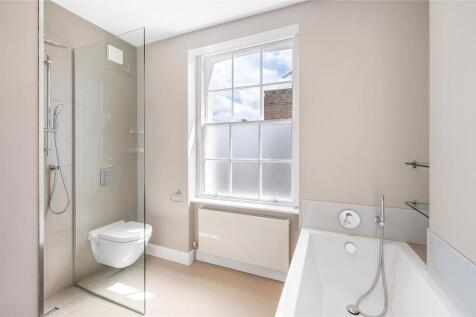En Suite Bathroom