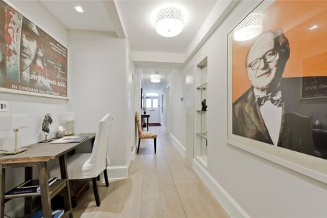 Hallway/Study Area