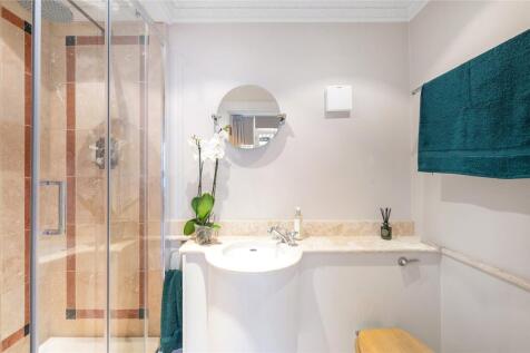 En Suite Shower Room