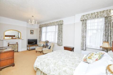 Bedroom Seven