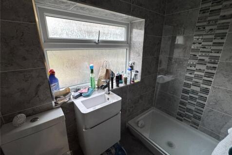 Bedroom Two Ensuite
