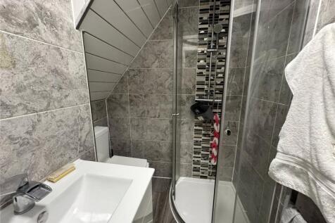 Bedroom One Ensuite