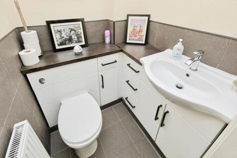 Cloakroom/Wc