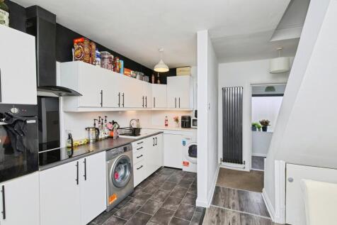 Dining/ Kitchen