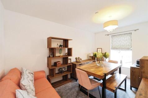 Dining Room/Bedroom
