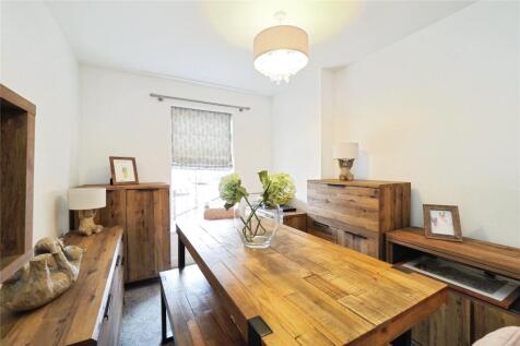 Dining Room/Bedroom