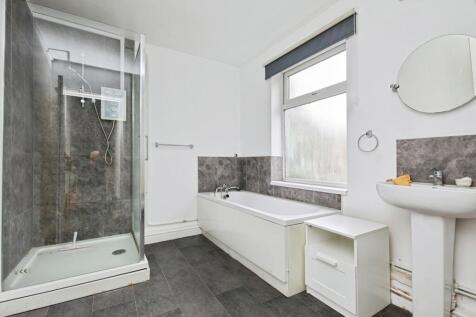 F2 Bathroom
