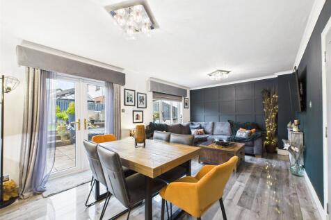 Dining/Living Area