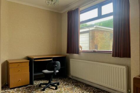 Rear Family Room