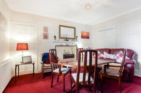 Sitting/Dining Room