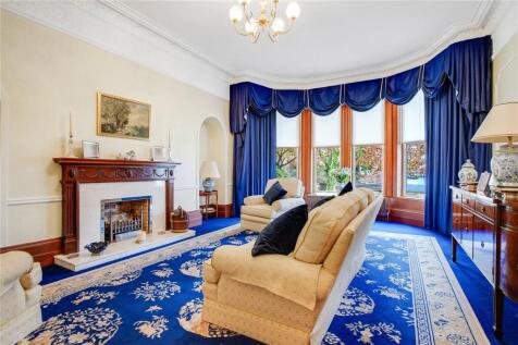 Formal Lounge