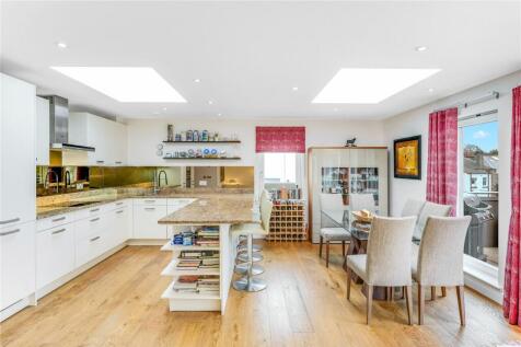 Kitchen &amp; Dining