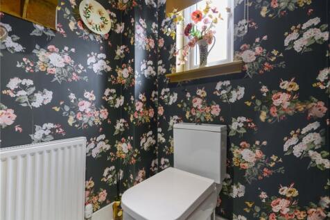 Cloakroom/Wc
