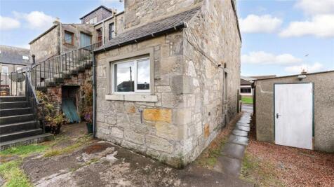 Rear/Garage