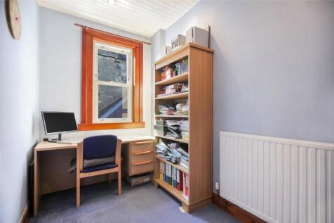 Bedroom 5/Study