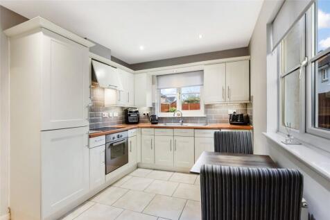 Breakfasting Kitchen