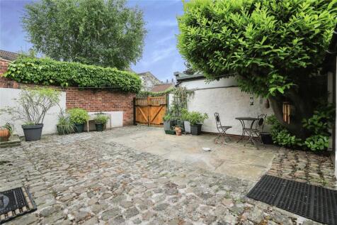 Rear Courtyard