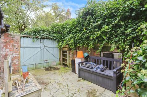 Courtyard Garden