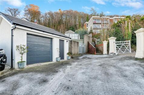 Garage &amp; Parking