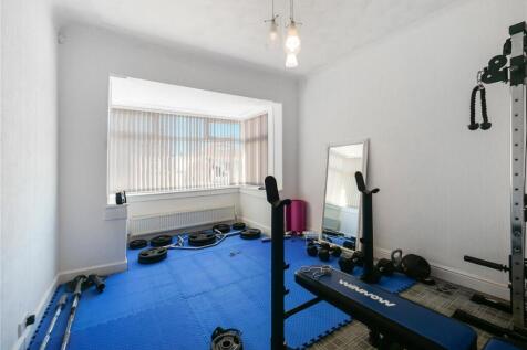 Bedroom 2/Gym