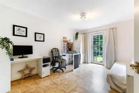 Office/Bedroom 3