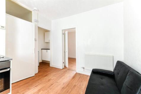 Lounge/Kitchen
