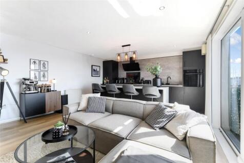 Living Room/Kitchen