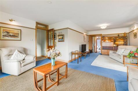 Formal Lounge