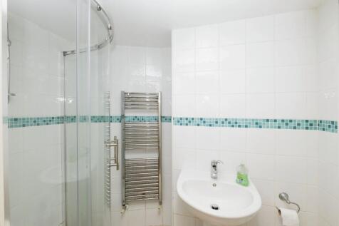 Shower Room Annex