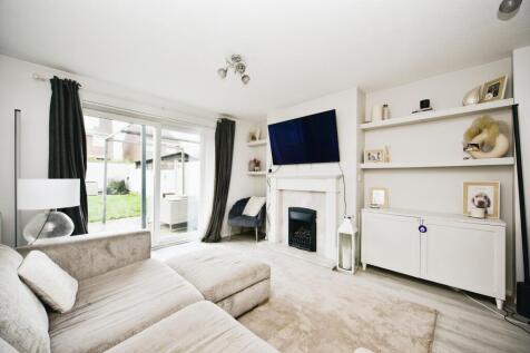 Lounge/ Dining Room