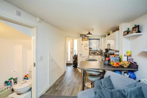 Kitchen/Living Area
