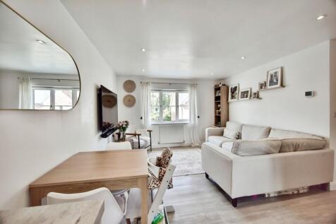 Lounge/Kitchen
