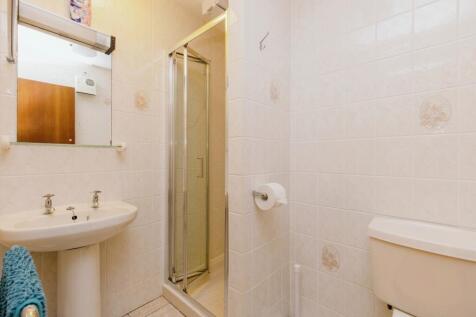 Shower/Cloakroom