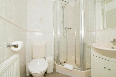 Shower/Cloakroom