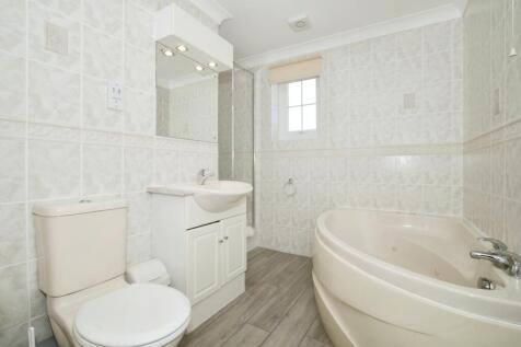 Bath/Shower Room