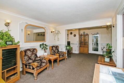 Communal Lounge.