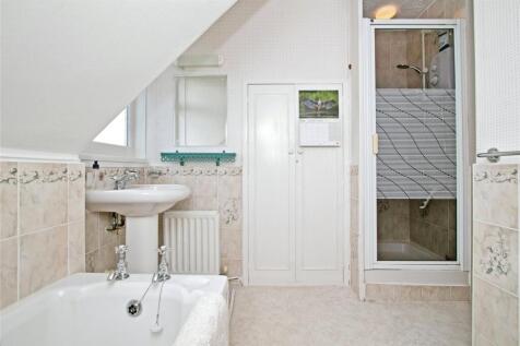Bath/Shower Room