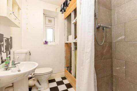 Flat 7 Shower Room