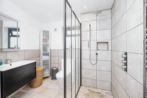 Annex Shower/Wc