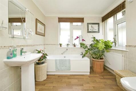 Bath/Shower Room