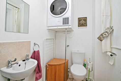 Gf Cloakroom