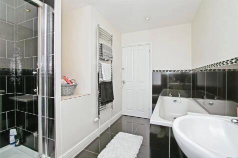 Bath/Shower Room