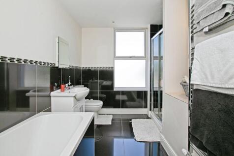Bath/Shower Room
