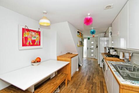 Kitchen/Dining Area