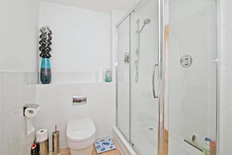 En Suite Shower/Wc.