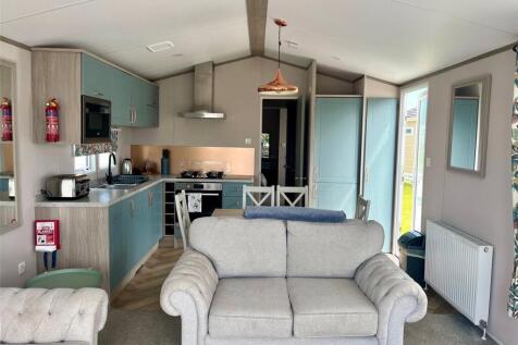 Lounge/Kitchen