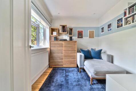 Snug/Study